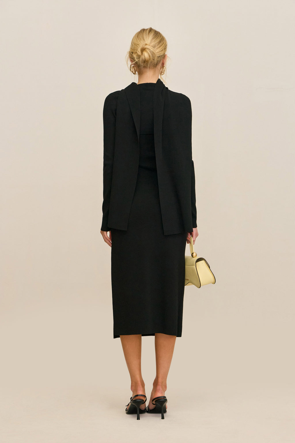 Robe Coletta - Black