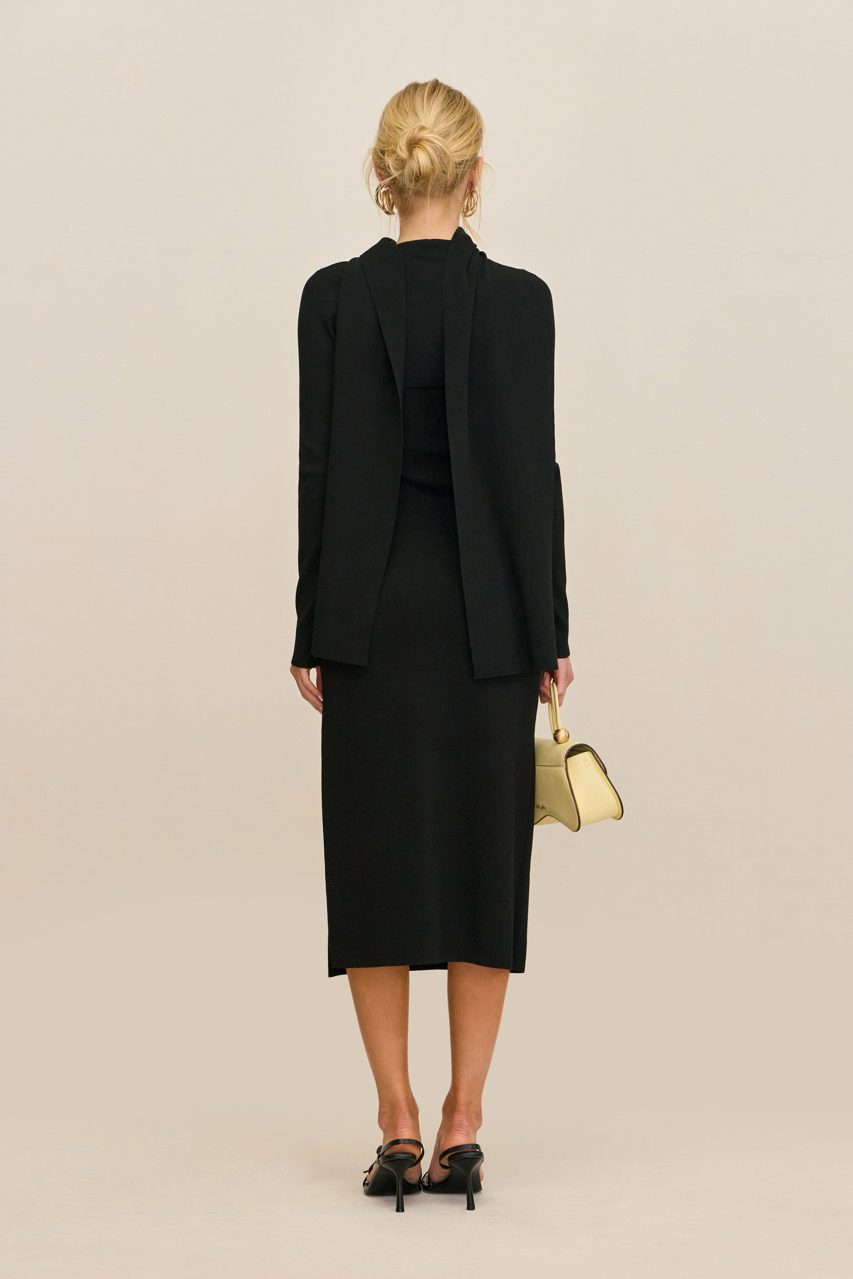 Robe Coletta - Black