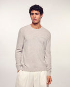 #label: Maxime mesure 1,87m et porte une taille M