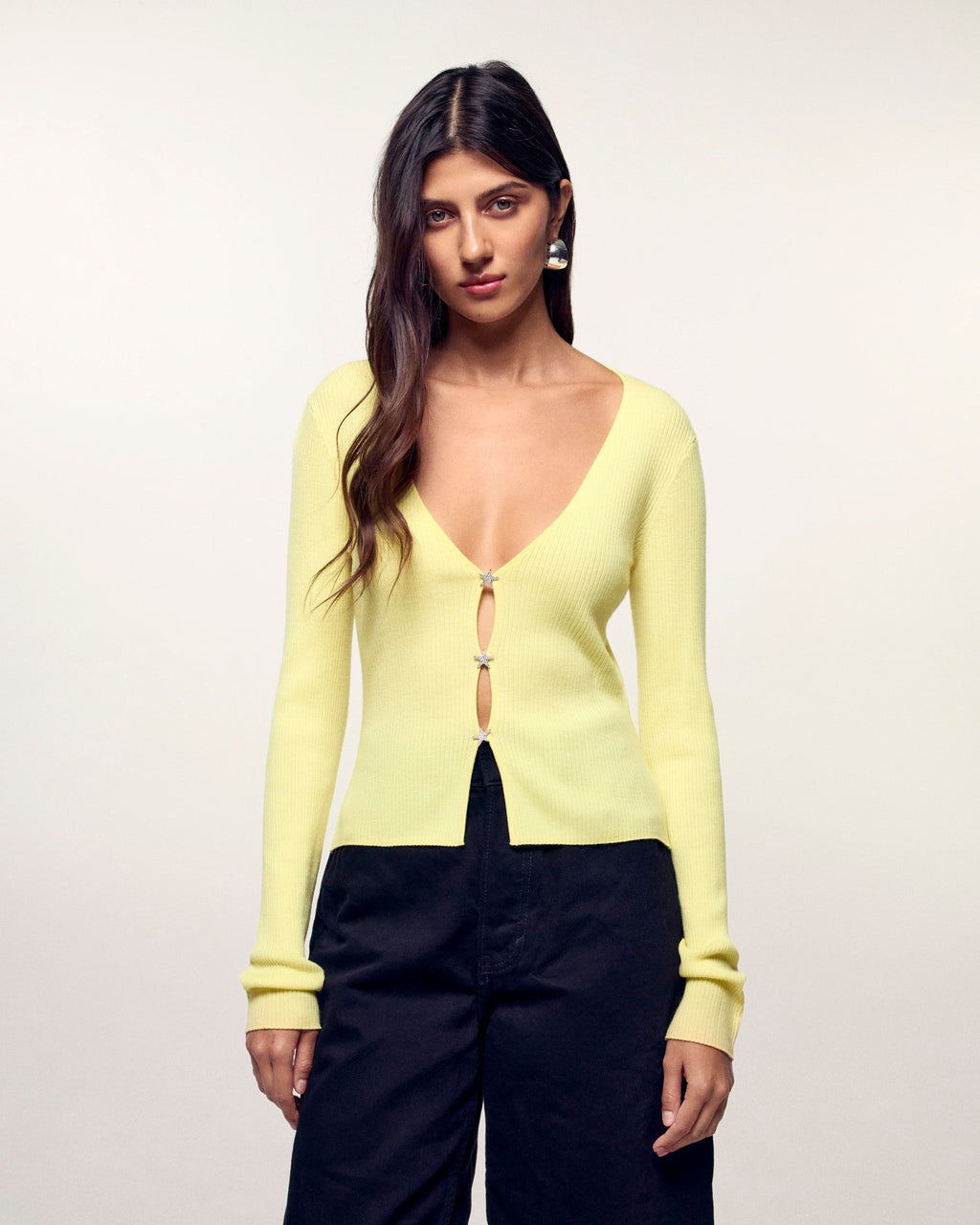 #label: Aida mesure 1,75m et porte une taille S
