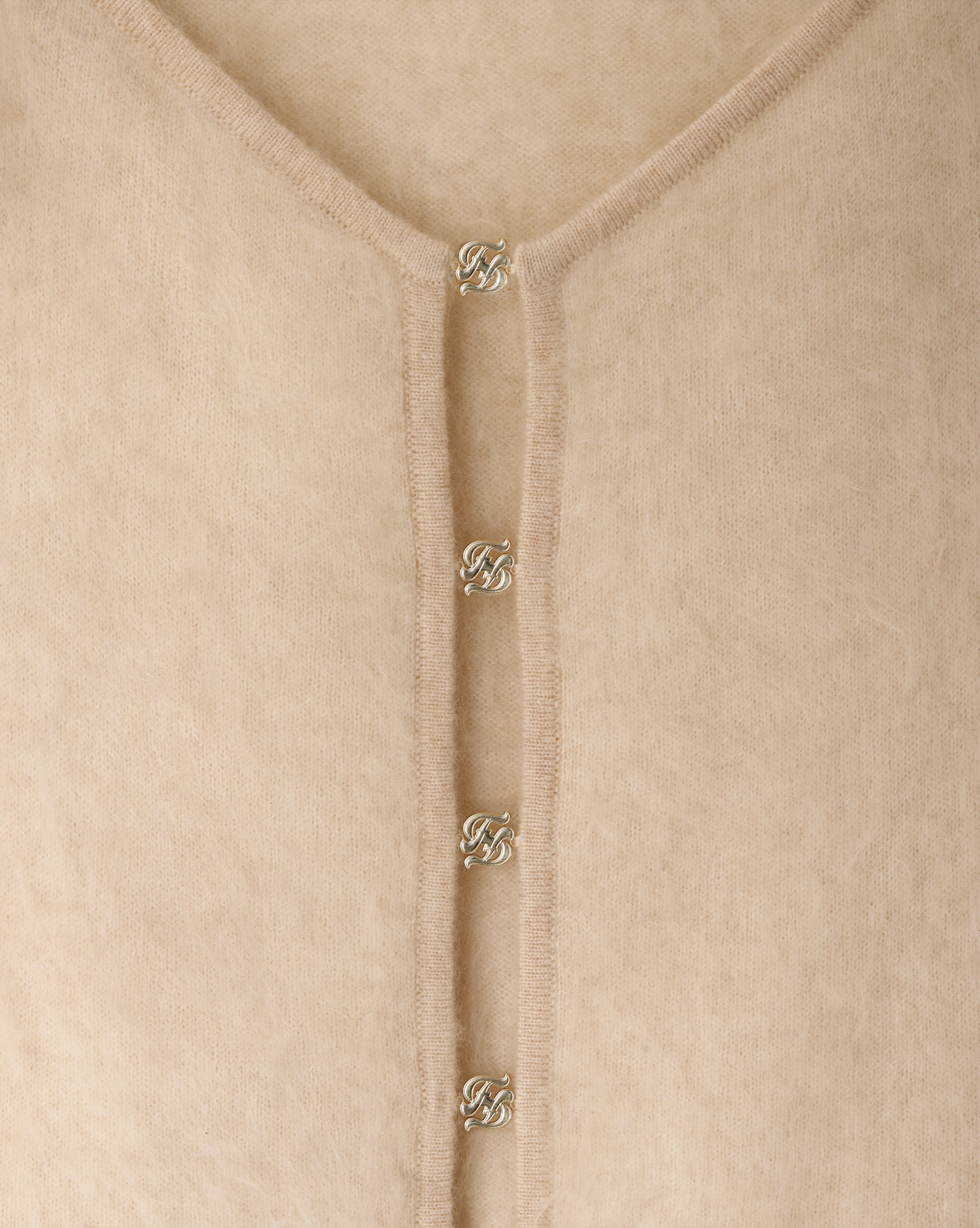 Top Cachemire Brossé Boutons Bijoux