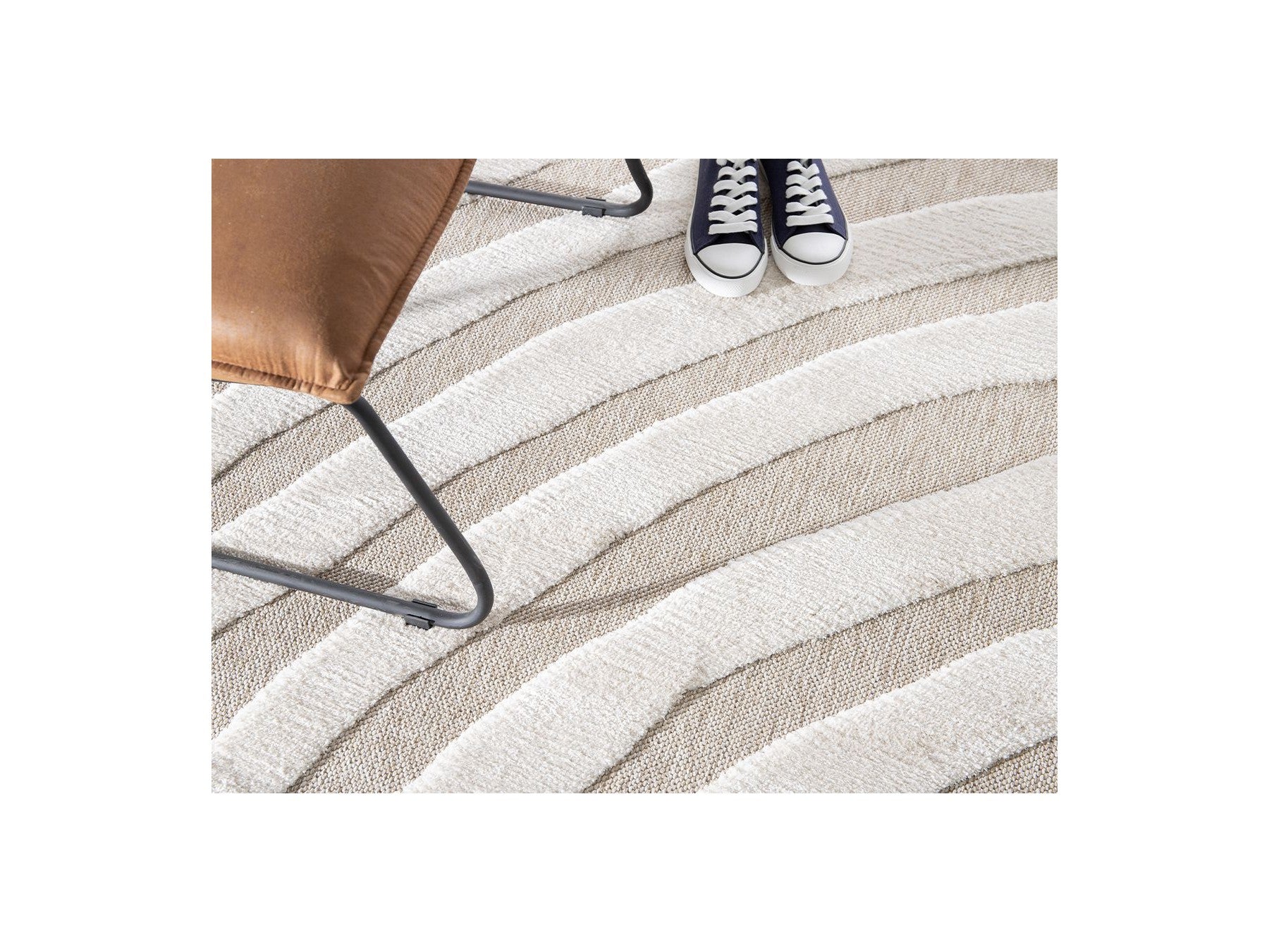 Vilma - Tapis Poils Ras - Motif Abstrait - Beige