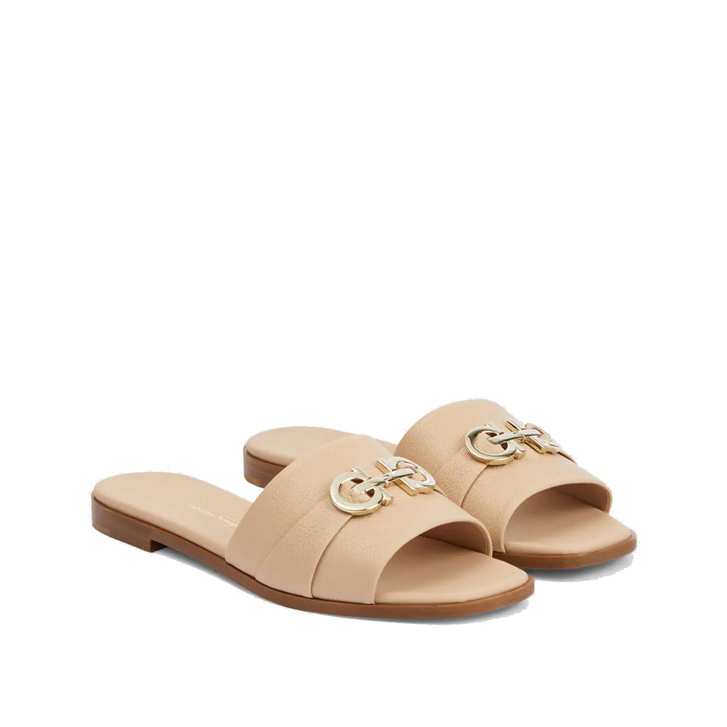 Salvatore Ferragamo Leather Sandals - Beige - Femme