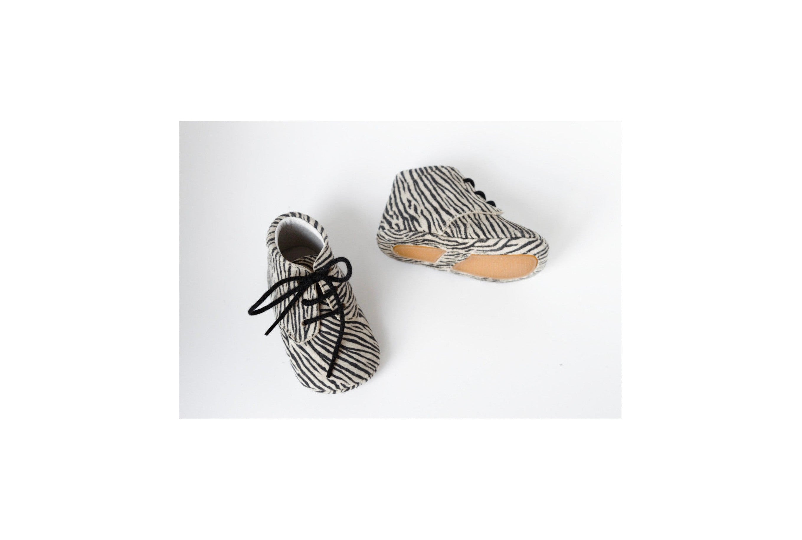 Chaussons Bébé Souples Antidérapants Mini-Arthur - Cuir Zèbre Blanc Et Noir - Mixte