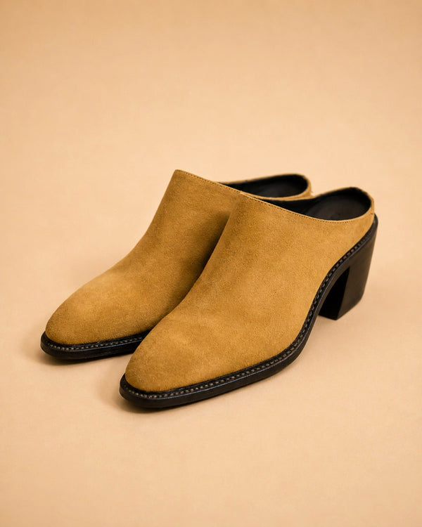 Zora In Tabacco Suede