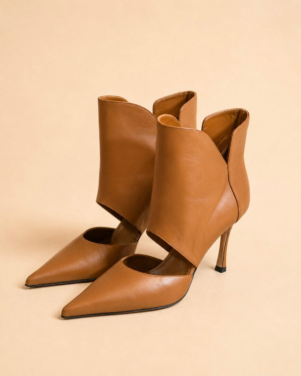 Eva Ankle Boot In Tan Nappa
