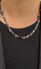 Collier Knot