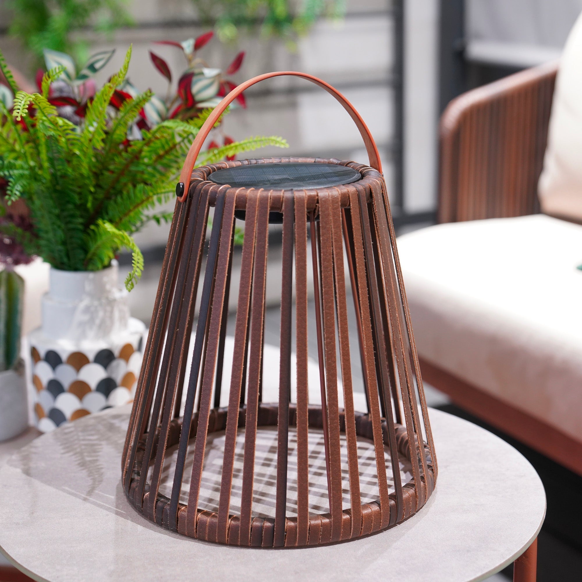 Evania - Lanterne Solaire - Polyrotin - Marron