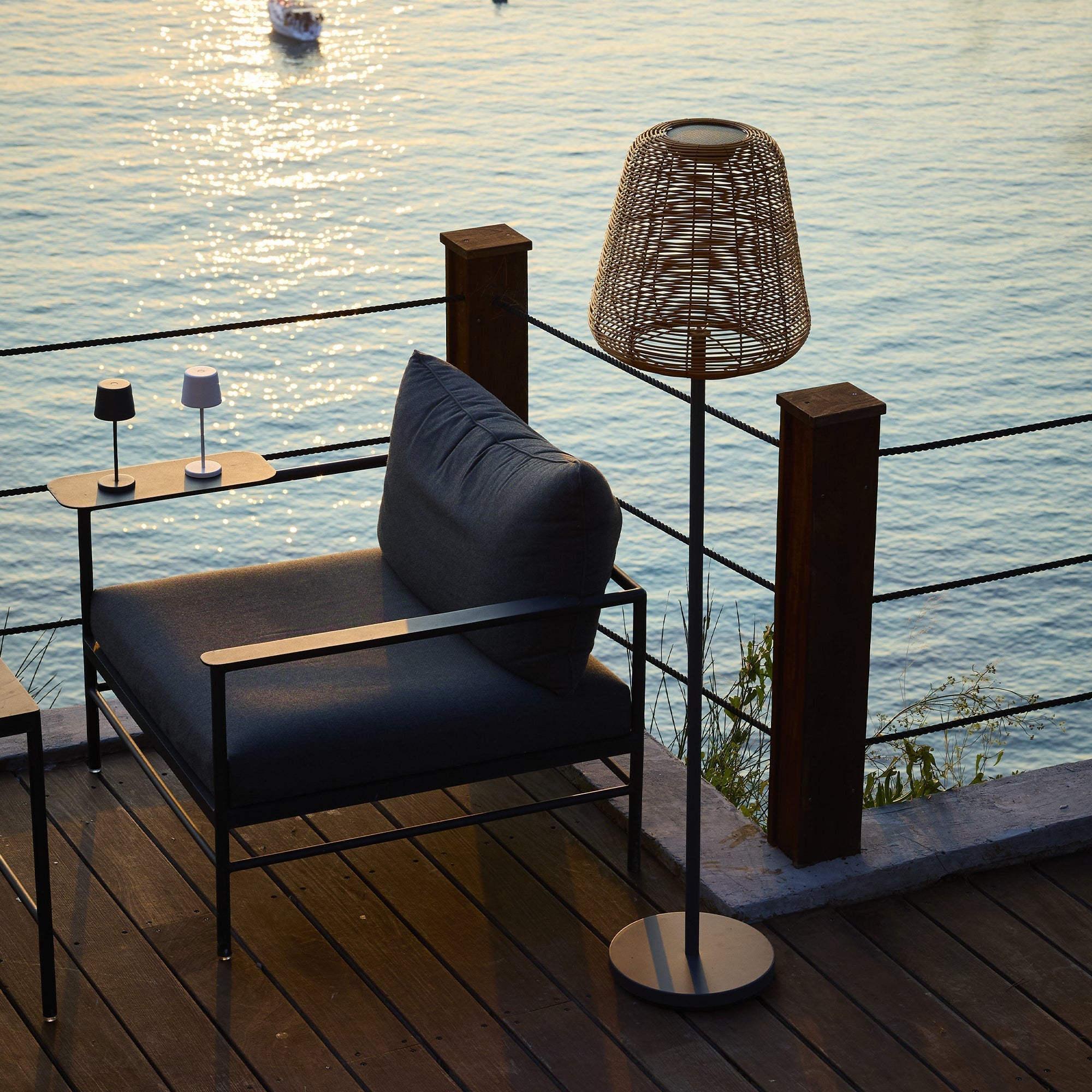 Boheme Tall - Lampadaire Solaire - Polyrotin - Marron