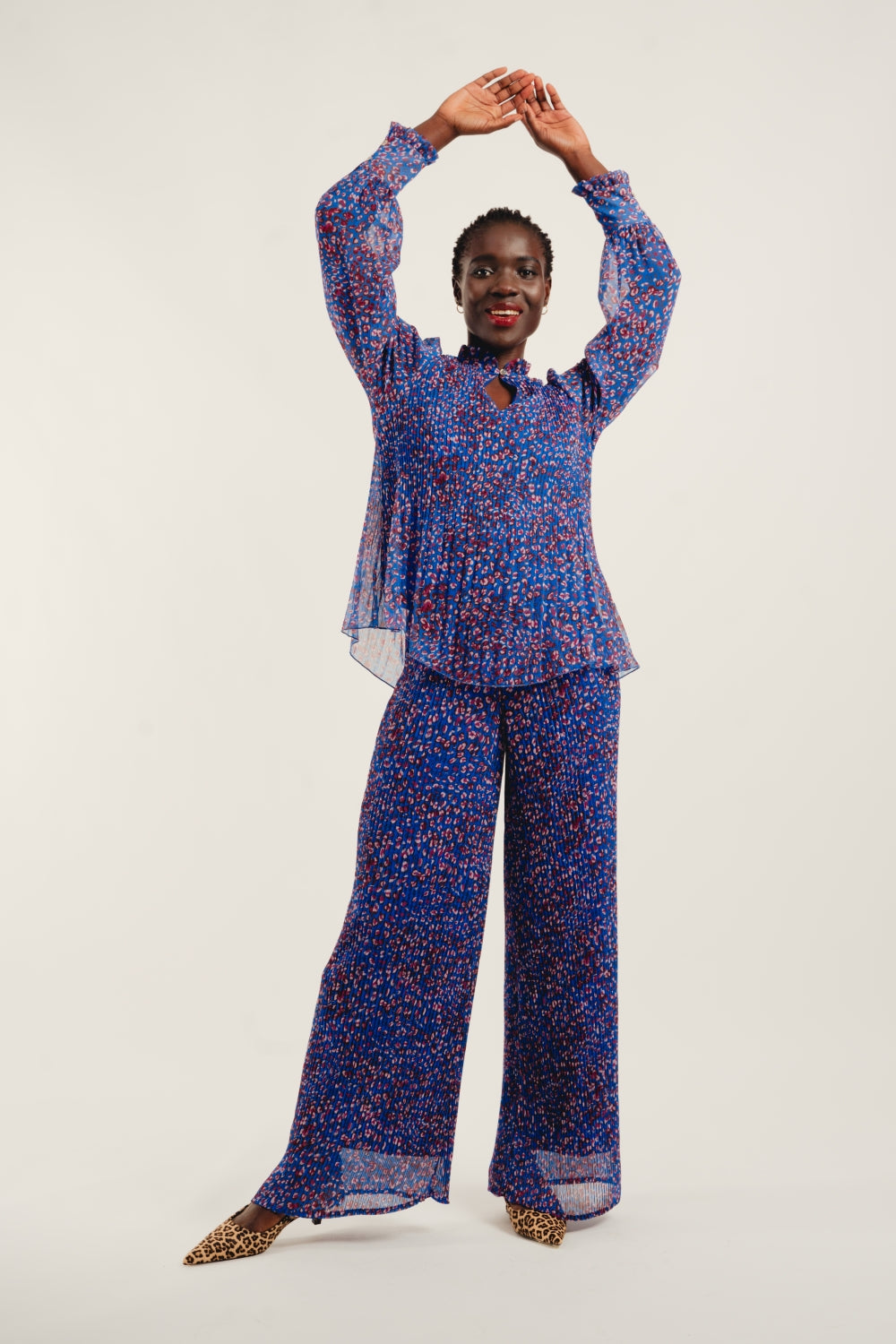 Le Pantalon Andrea Plissé Leo Blue