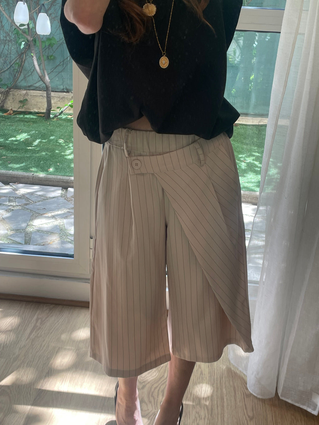 Bermuda Mina Beige