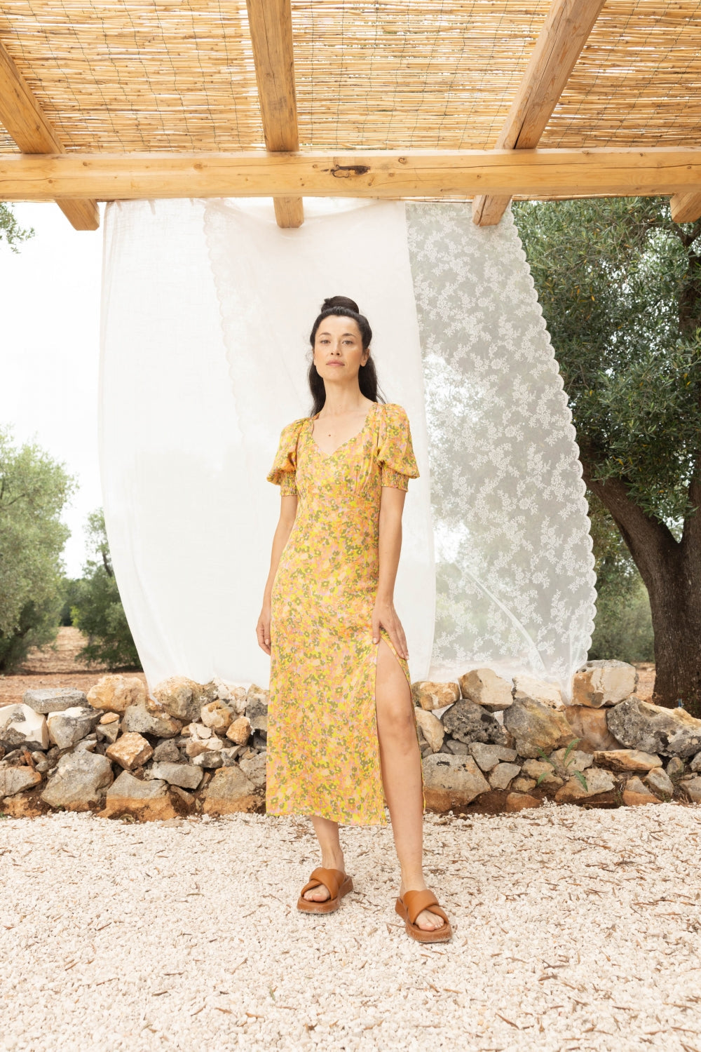 La Robe Reese A  Fleurs Jaunes