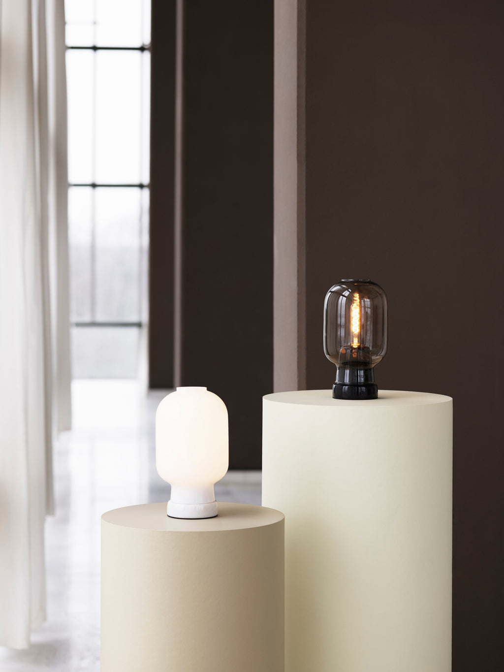 Lampe De Table Amp Ue - White / White