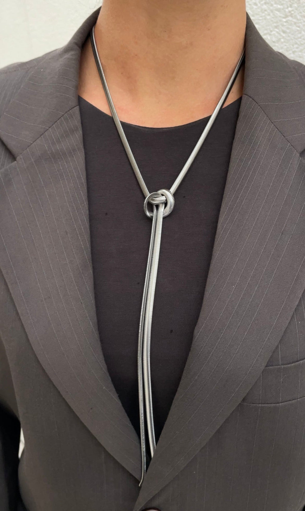 Collier Knot Snake