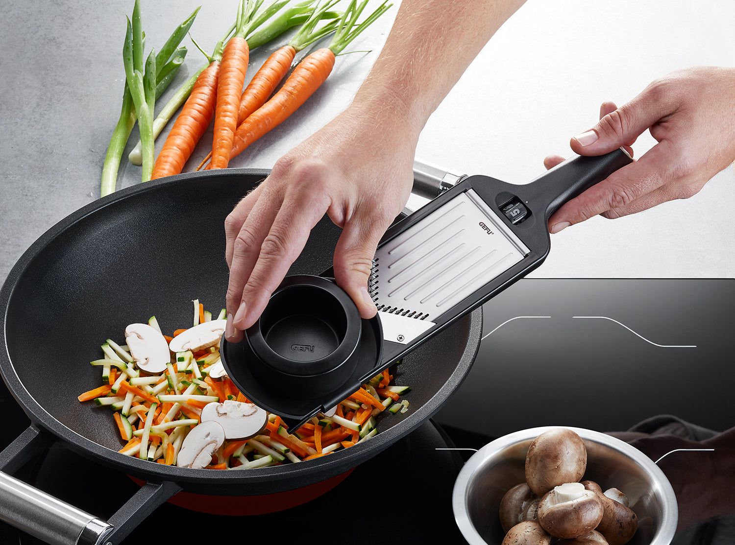 Violi® 2.0 - Mandoline Multifonctions En Julienne - Noir/Argent