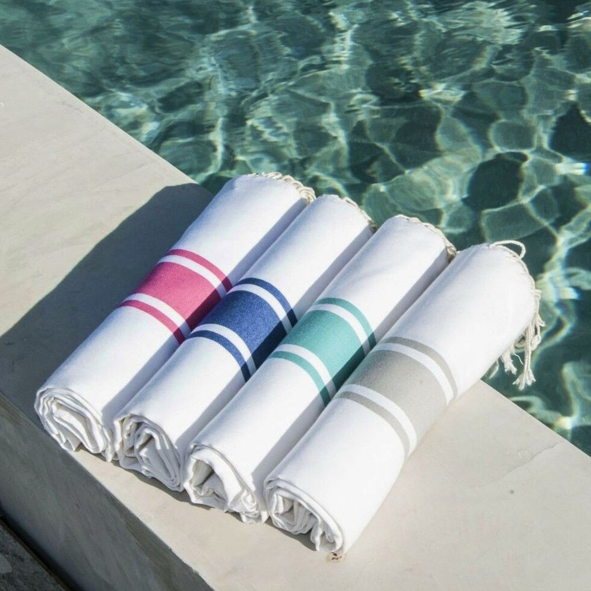 St Tropez - Fouta Blanche - Blanc/Rose Fuchsia