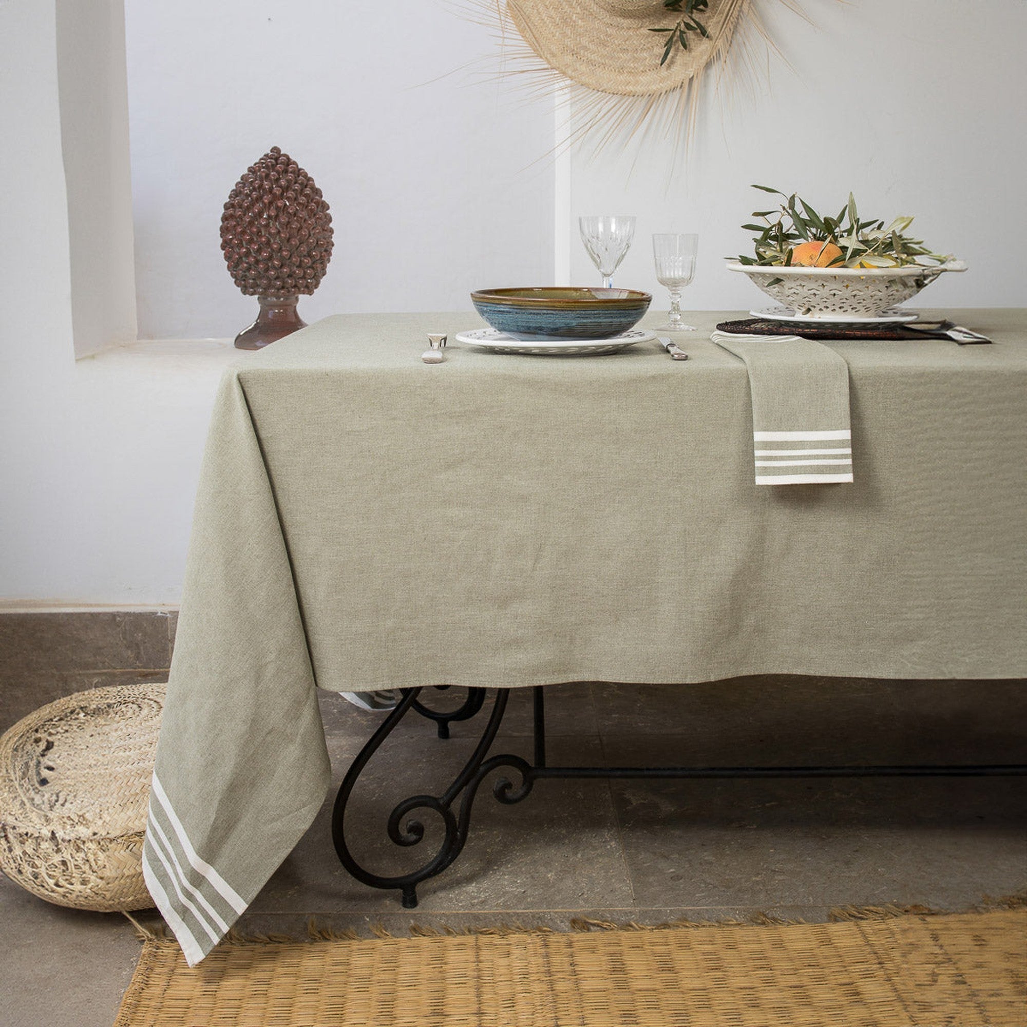 Mahdia - Nappe + 8 Serviettes - Vert Olive