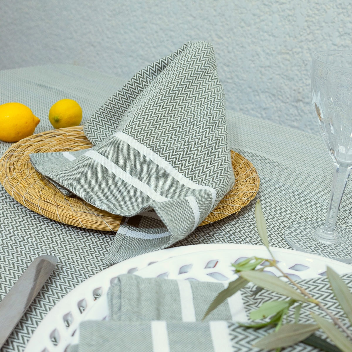 Sienna - Nappe + 8 Serviettes - Vert Olive