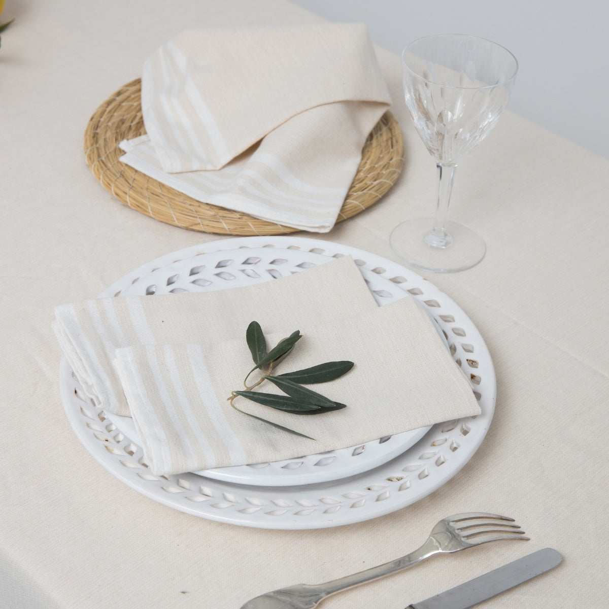 Guetary - Nappe + 10 Serviettes - Beige Lin/Blanc