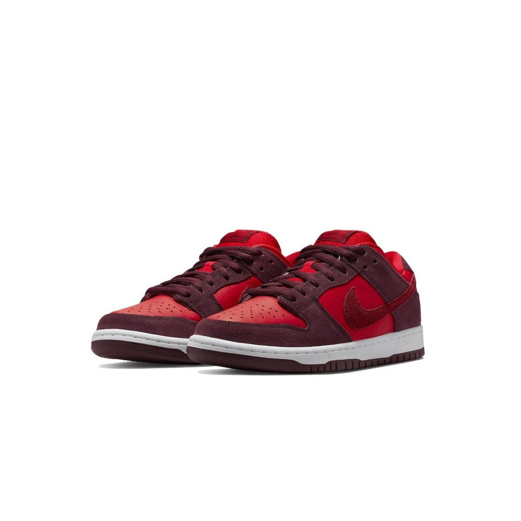 Nike Sb Dunk Low Cherry