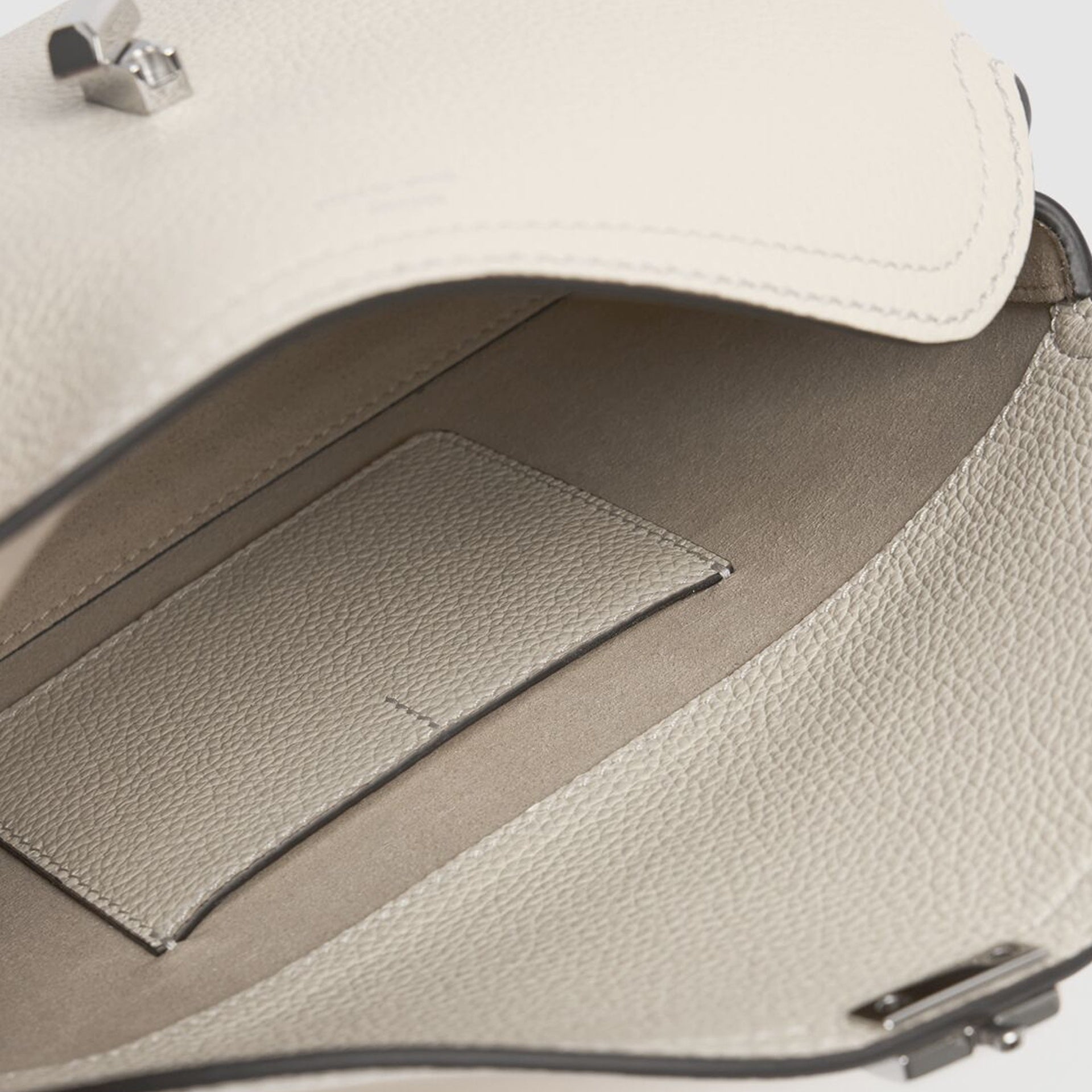 Toteme - Pochette T-Lock Leather - Femme - Cream