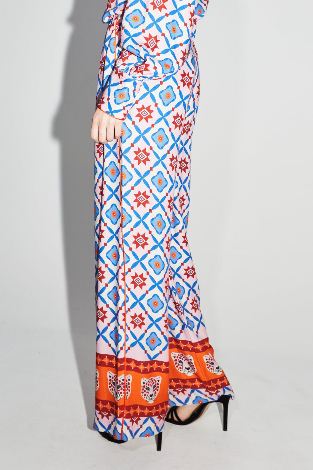 Le Pantalon Tracy Léo Géo Blue