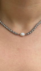 Collier Middle Pearl