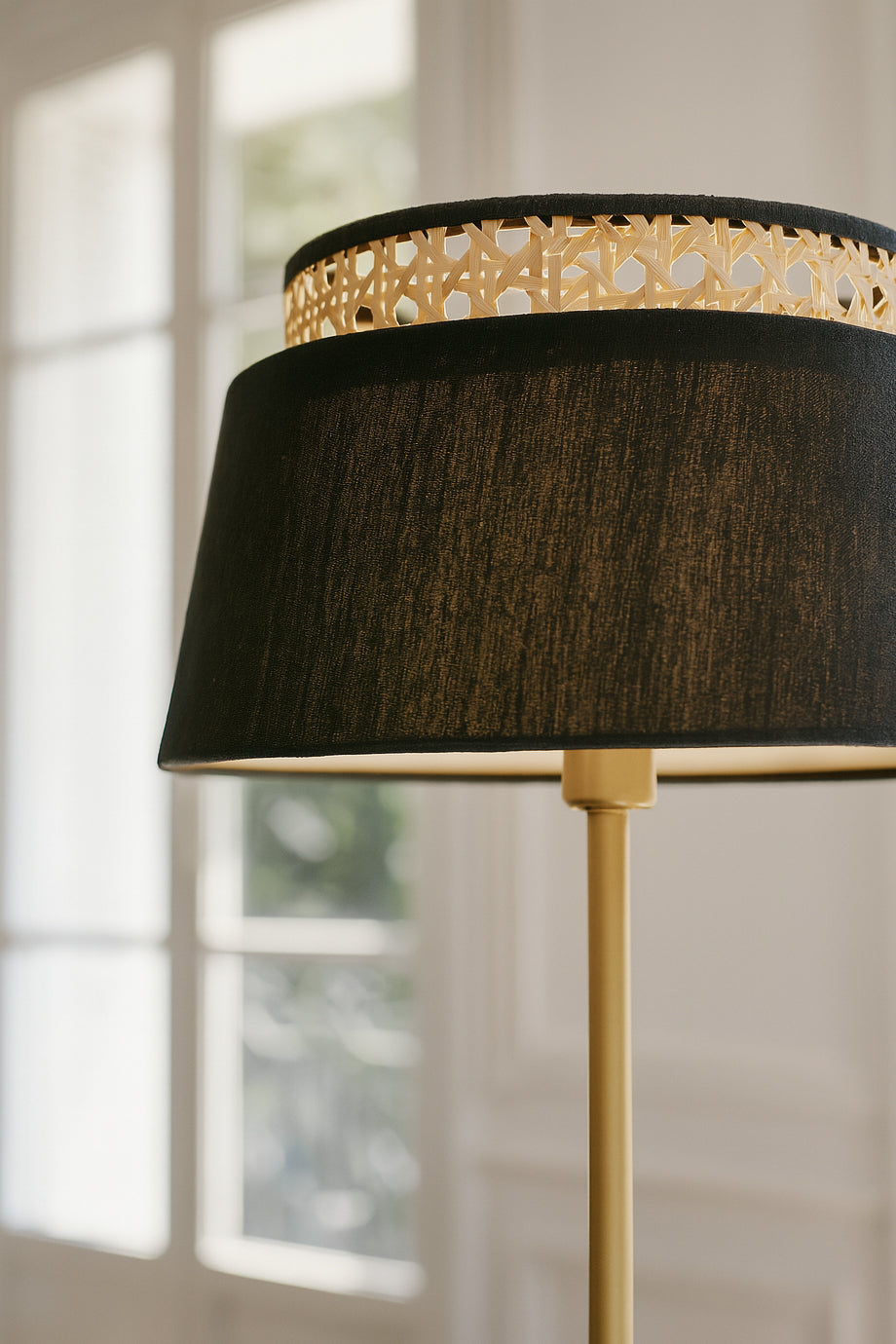 Avero - Lampadaire - Métal - Noir Et Doré