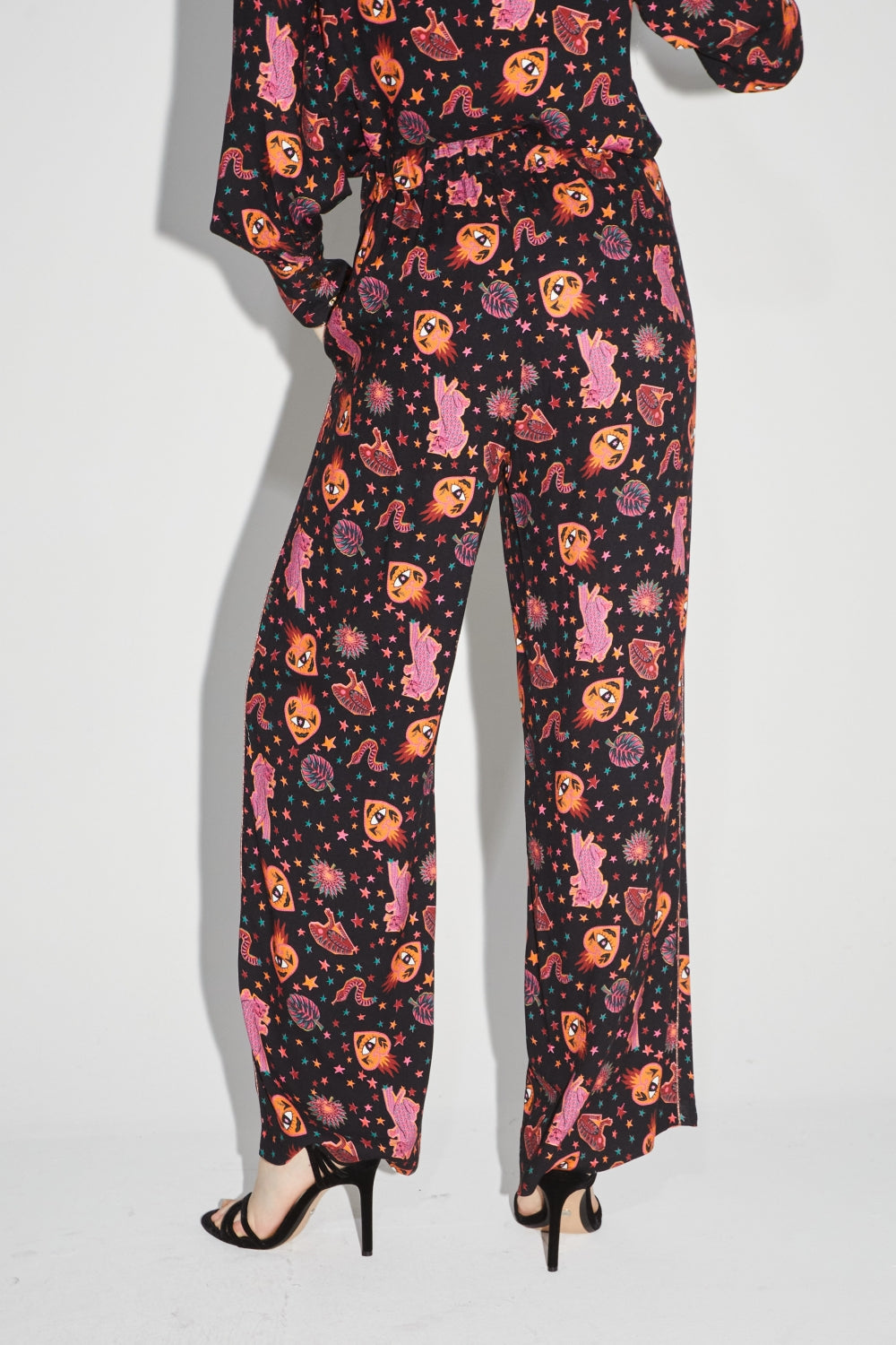 Le Pantalon Tracy Léo Star Black