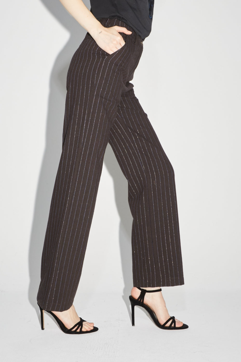 Le Pantalon Yves Chocolat Lines Goldblue
