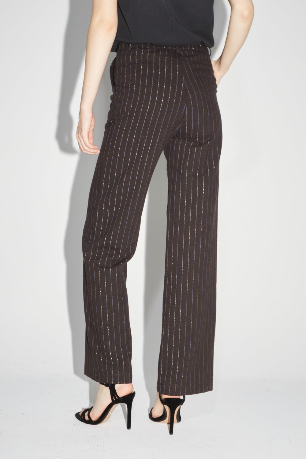 Le Pantalon Yves Chocolat Lines Goldblue