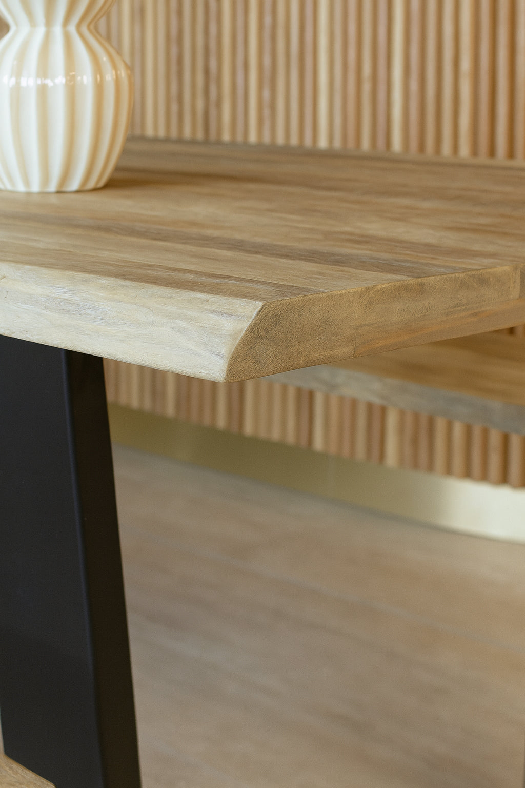Petite Table Hera - Bois De Pin Et Acacia