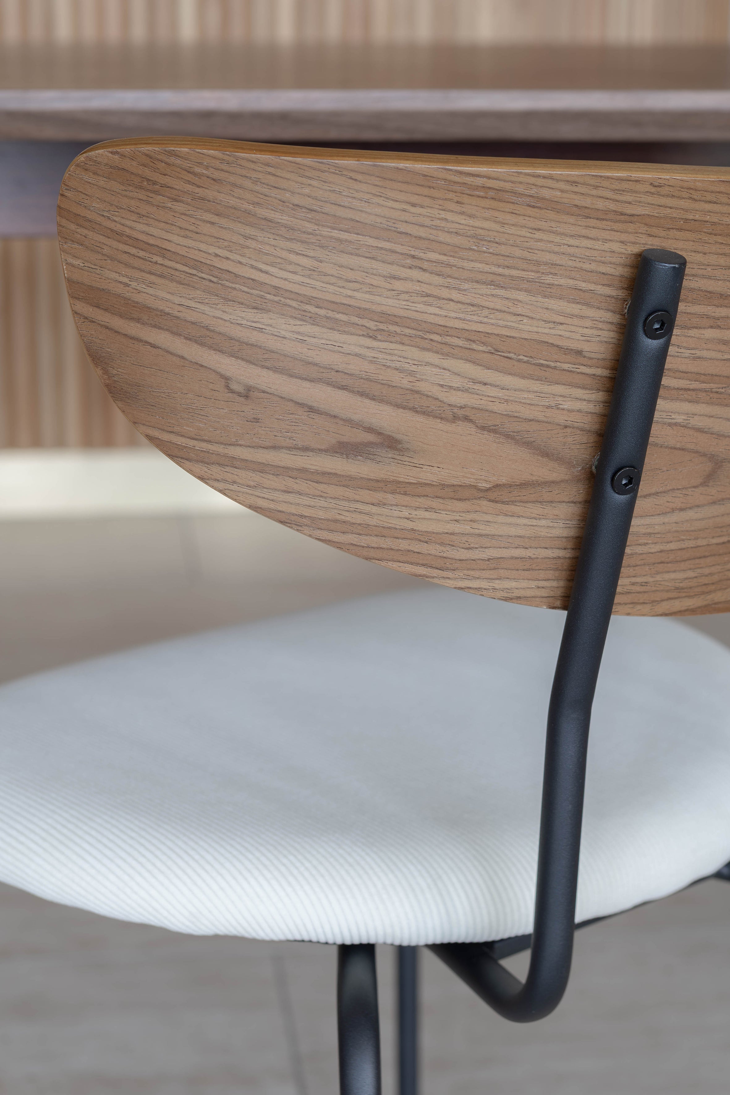 Riva - Ensemble Table Rectangle - Effet Noyer/Velours/Metal - Ecru/Noyer