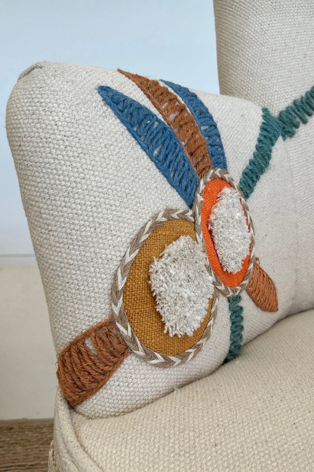 Fauteuil Maya En Tissu Et Pieds - Bois