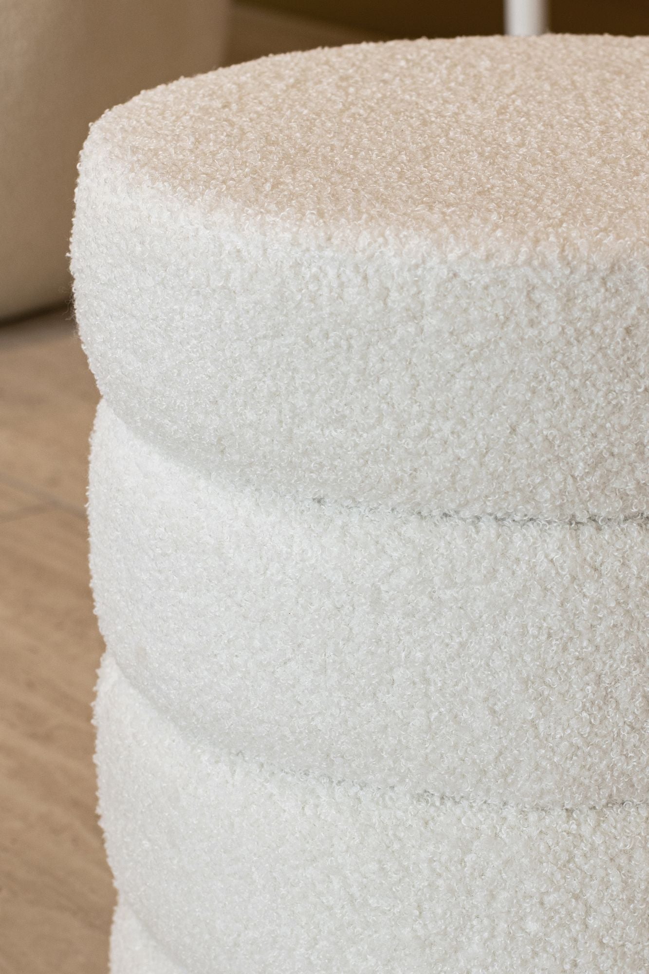 Malo - Pouf - Teddy/Tissu/Bois - Blanc