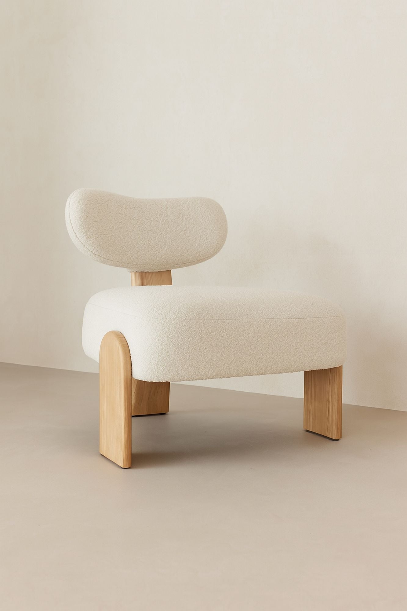 Hella - Fauteuil - Tissu Bouclette/Bois - Blanc
