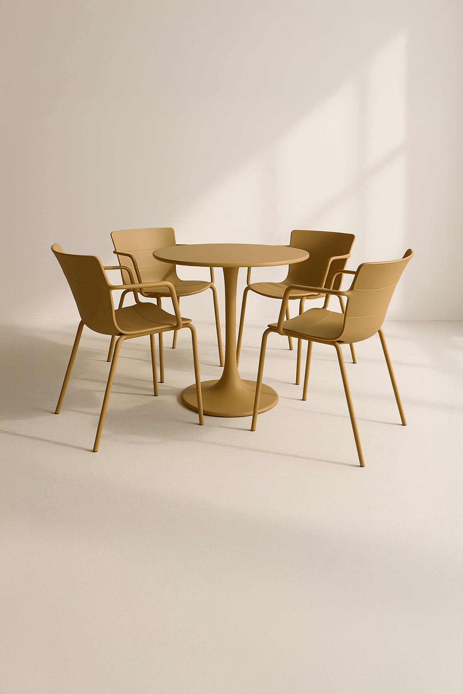 Montauk - Ensemble Table/4Fauteuil De Tble En Polypopylène - Métal - Ocre