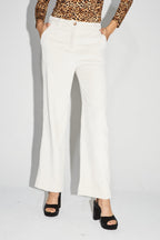 Le Pantalon Yves En Velours Ca´Telé Vintage Crème