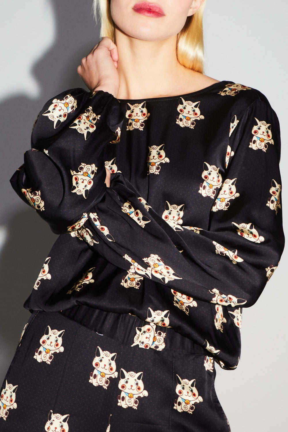 La Blouse Daisy Cache Coeur Réversible Lucky Cat