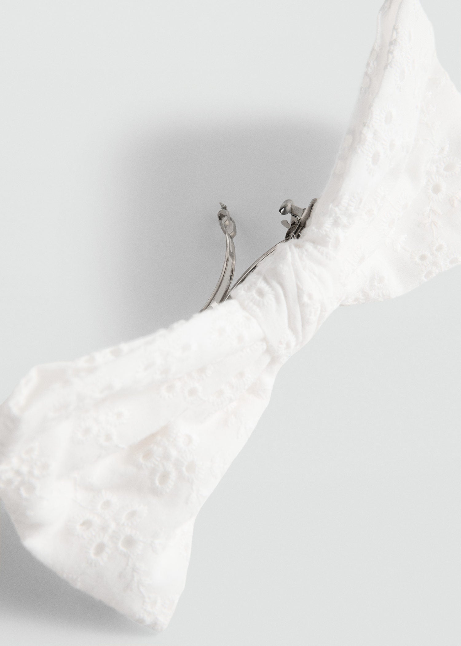 Barrette Ns_x0001_Ud Broderie