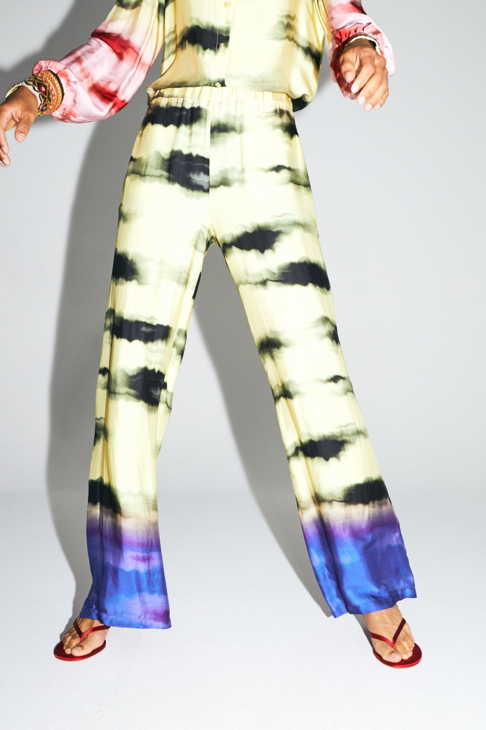 Le Pantalon Aurora Imprimé Funky Tie And Dye Fabriqué En Italie
