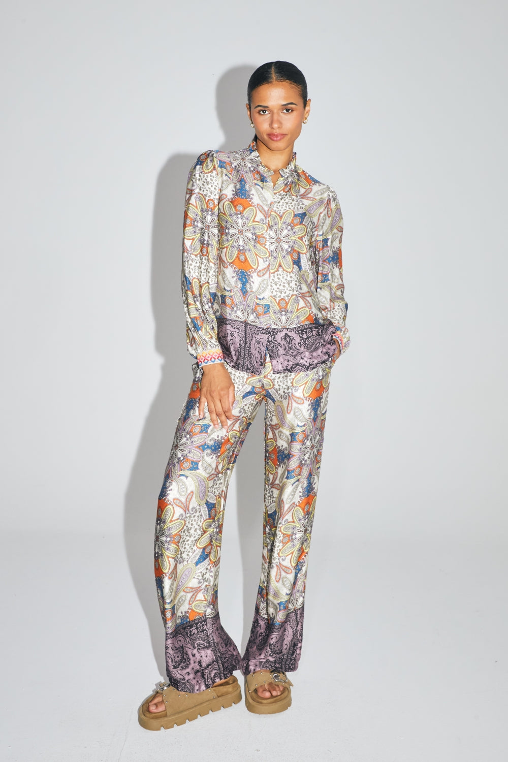 Le Pantalon Aurora, Imprimé Shikra Fabriqué En Italie