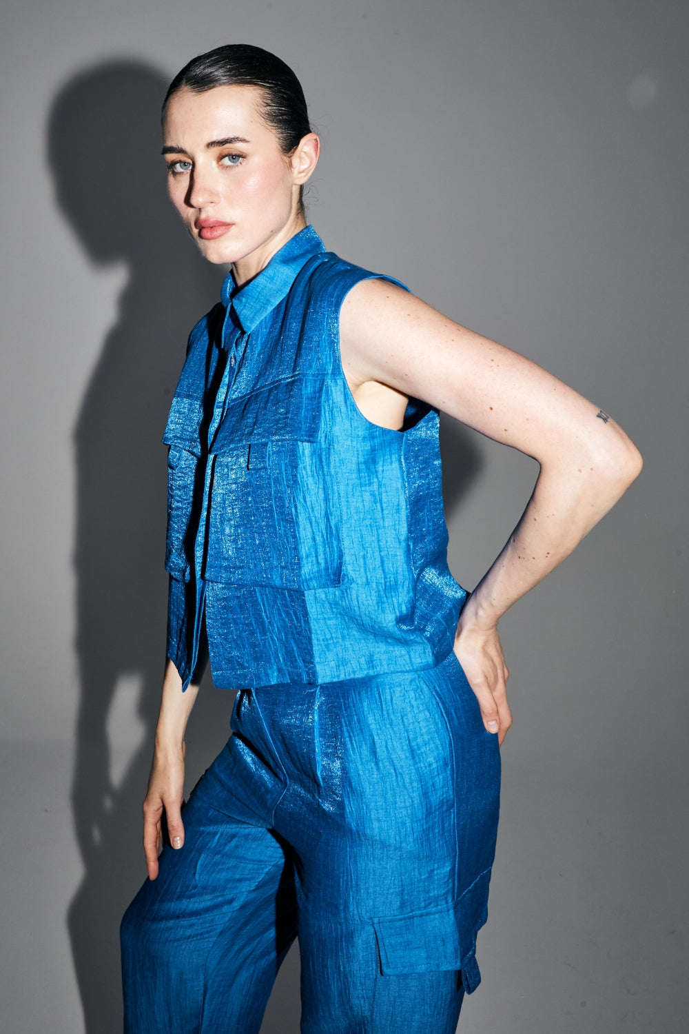 La Chemise Nina En Lin Bleu Brillant Fabriquée En Italie