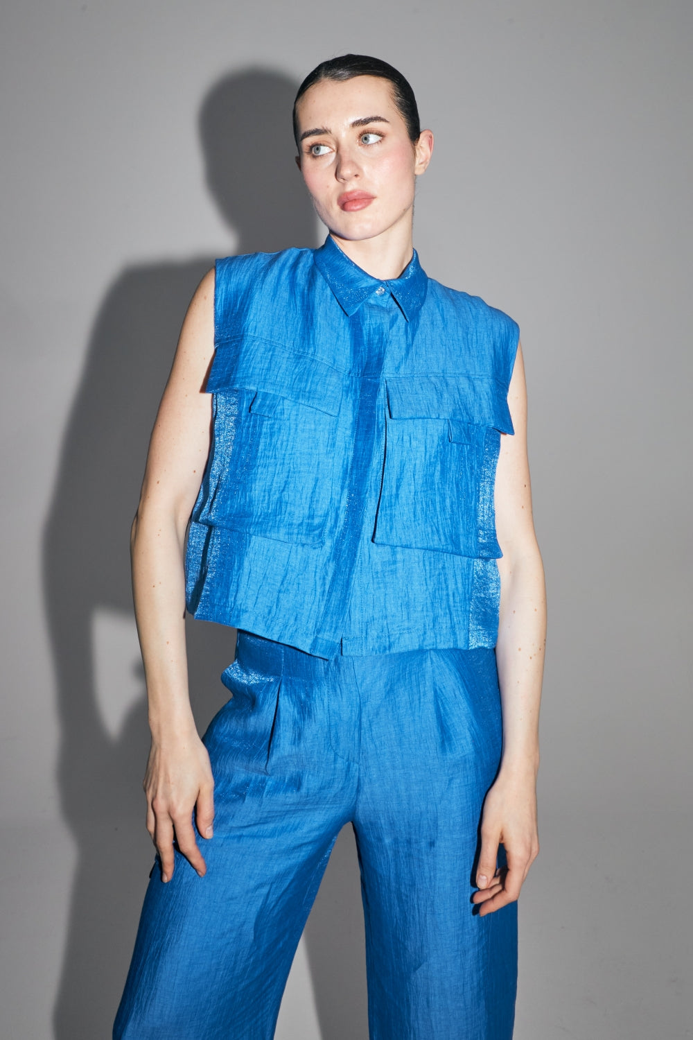 La Chemise Nina En Lin Bleu Brillant Fabriquée En Italie