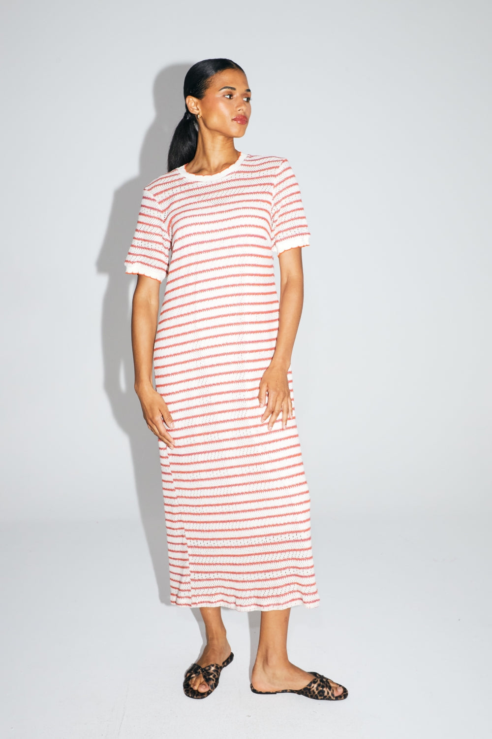 La Robe Annalise Tricot Ajouré Rayures Cala Fabriquée En Italie