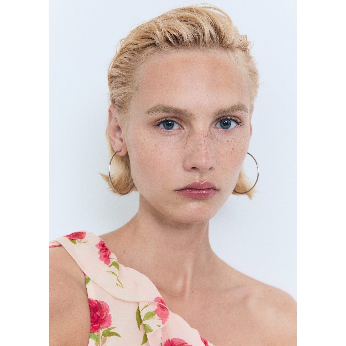 Robe À Fleurs Volantée