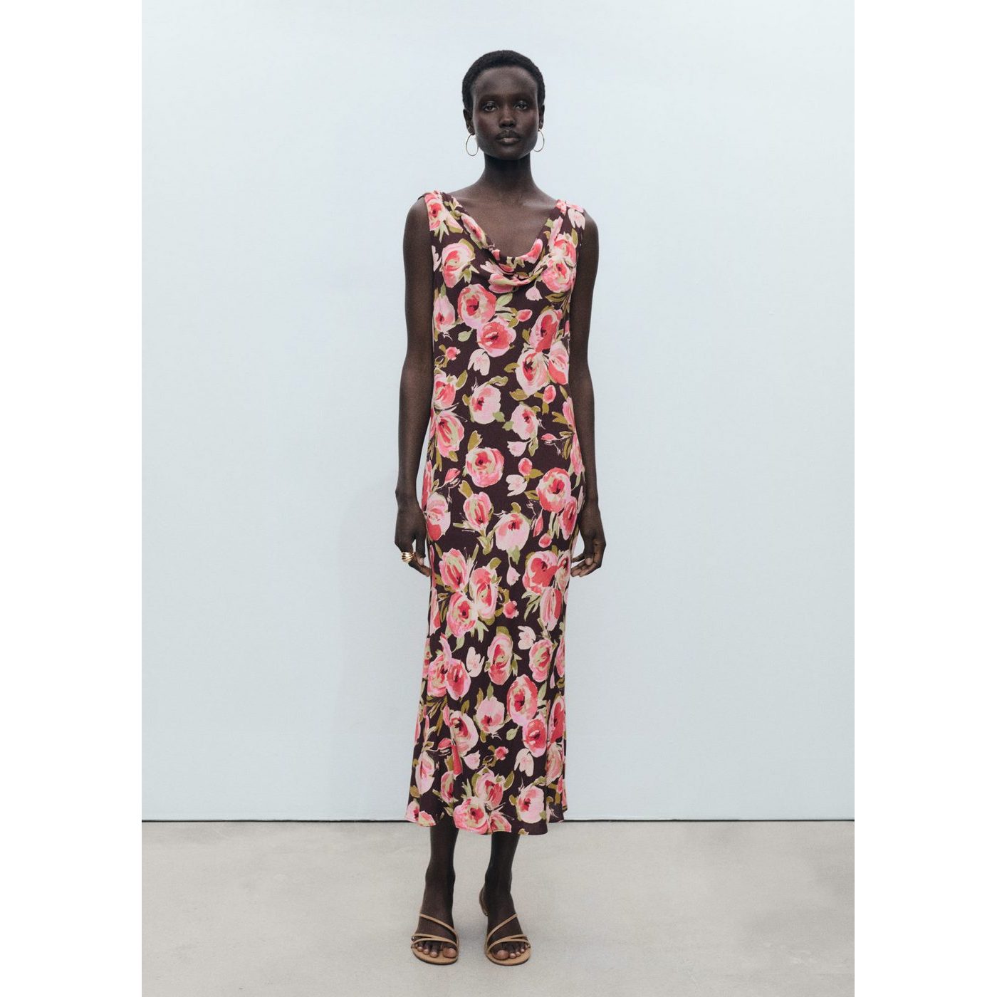 Robe Fleurie Col Bénitier
