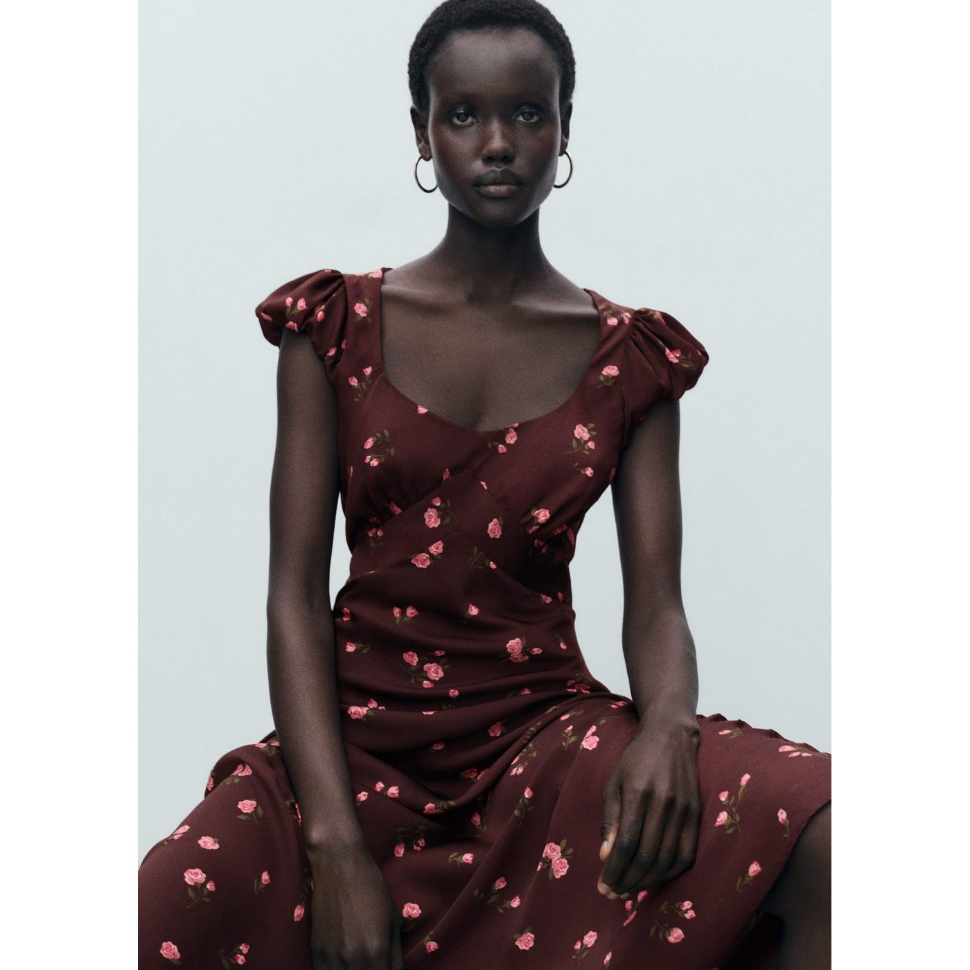 Robe Mi-Longue À Fleurs Manches Courtes