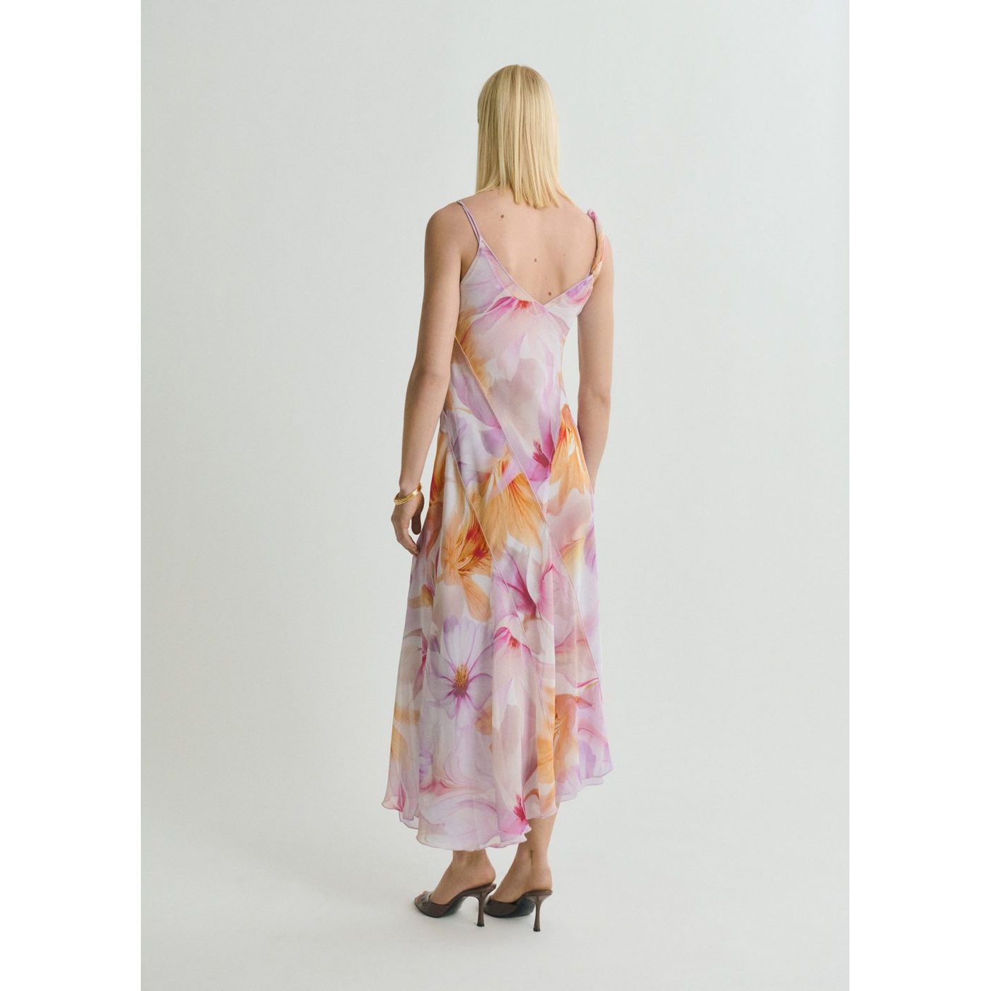 Robe Imprimé Fleurs Avec Bretelles Asymétriques
