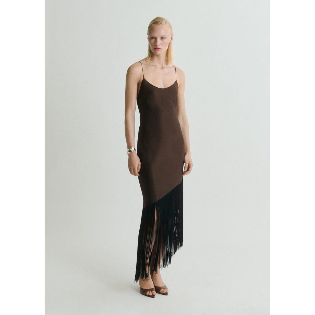 Robe Satinée Asymétrique À Franges